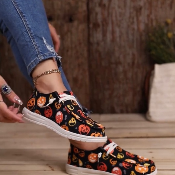 NIP Halloween shoes Pumpkins  size 10.5 comfortable perfect - trick or treating - Picture 7 of 15
